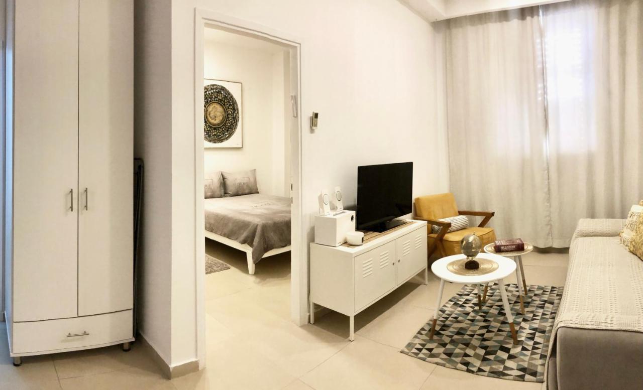 Stylish Tel Aviv Apartment Bagian luar foto